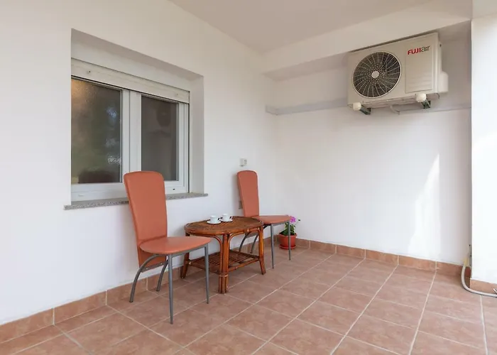 Le Ines Apartamento *